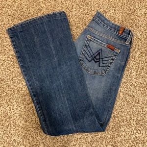 7FAM bootcut jeans size 30